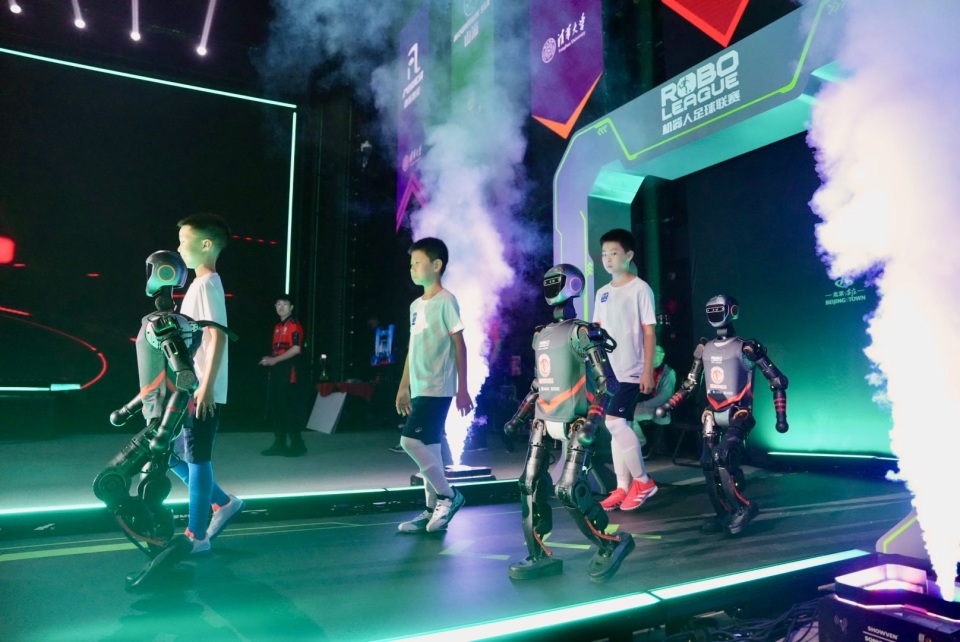 边路传球与 边路传球与