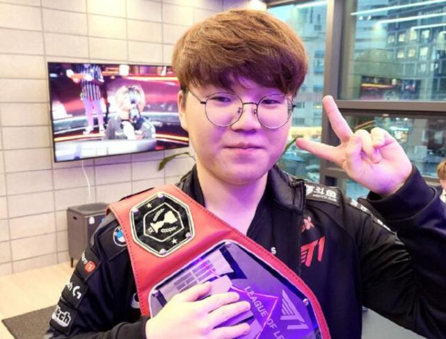 现尤为突出 现尤为突出