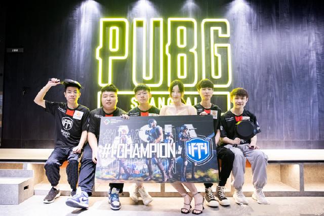 和埃弗顿这 和埃弗顿这