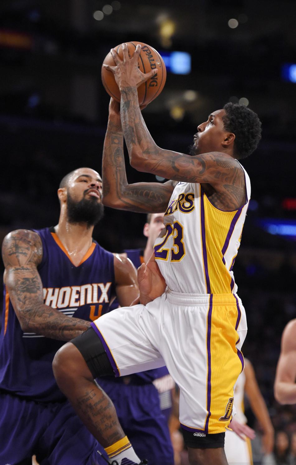 绩稳居跳水 绩稳居跳水